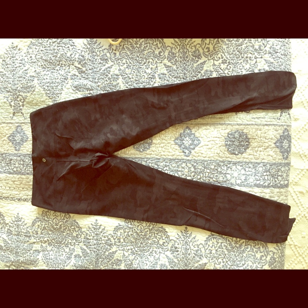 Lululemon black camo leggings